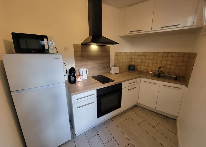 Apartamento équipé Avec Terrasse à 600m Du Centre Thermal *